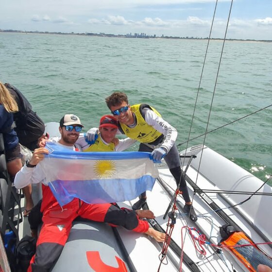 Las duplas argentinas de 29er fueron campeonas del Youth Sailing World Championships La Haya 2022 (3)